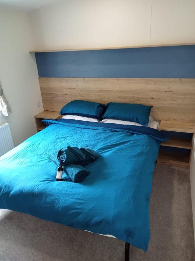 New 2 Bed Holiday Home With Decking In Rockley Park Dorset Near The Sea Lytchett Minster Zewnętrze zdjęcie