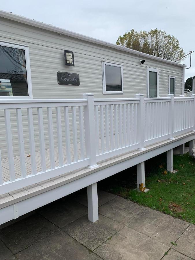 New 2 Bed Holiday Home With Decking In Rockley Park Dorset Near The Sea Lytchett Minster Zewnętrze zdjęcie