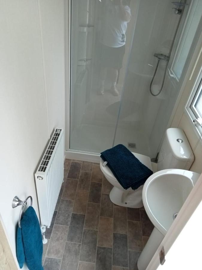 New 2 Bed Holiday Home With Decking In Rockley Park Dorset Near The Sea Lytchett Minster Zewnętrze zdjęcie